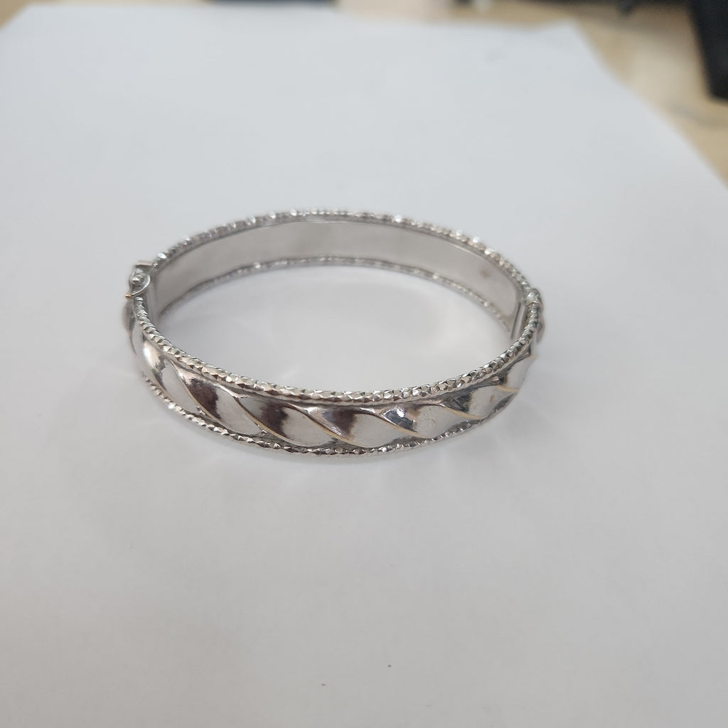 PULSERA RIGIDA ORO BLANCO 14 K 13.6 GRMS (SEMINUEVO)