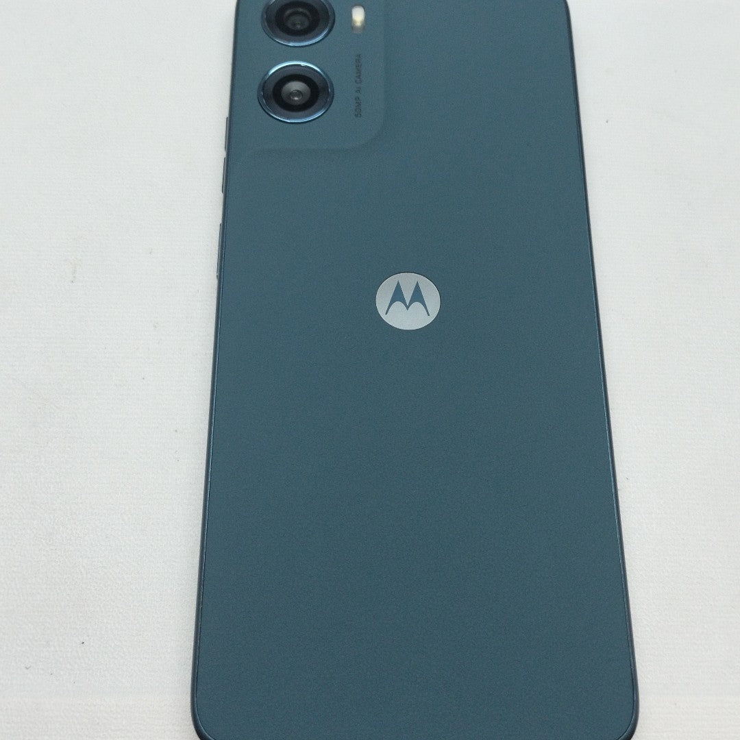 CELULAR MOTOROLA MOTO G06 XT2535-2 (2025) 256 GB 4 GB RAM (SEMINUEVO)