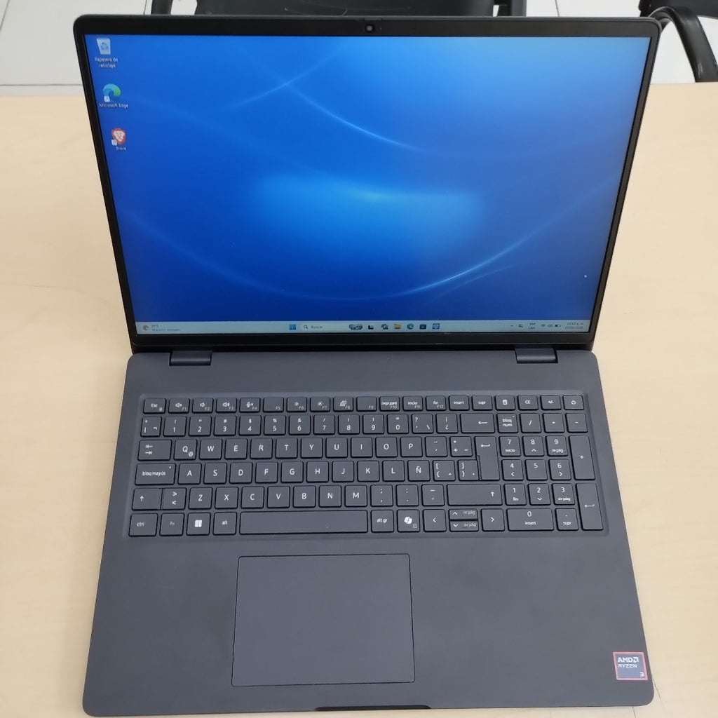 LAPTOP DELL PRO 16 (2025) 256 GB SSD 8 GB RAM (SEMINUEVO)