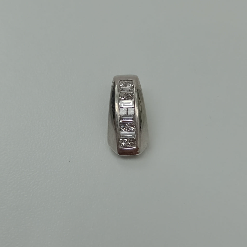 DIJE ORO BLANCO 14 K 2.3 GRMS (SEMINUEVO)