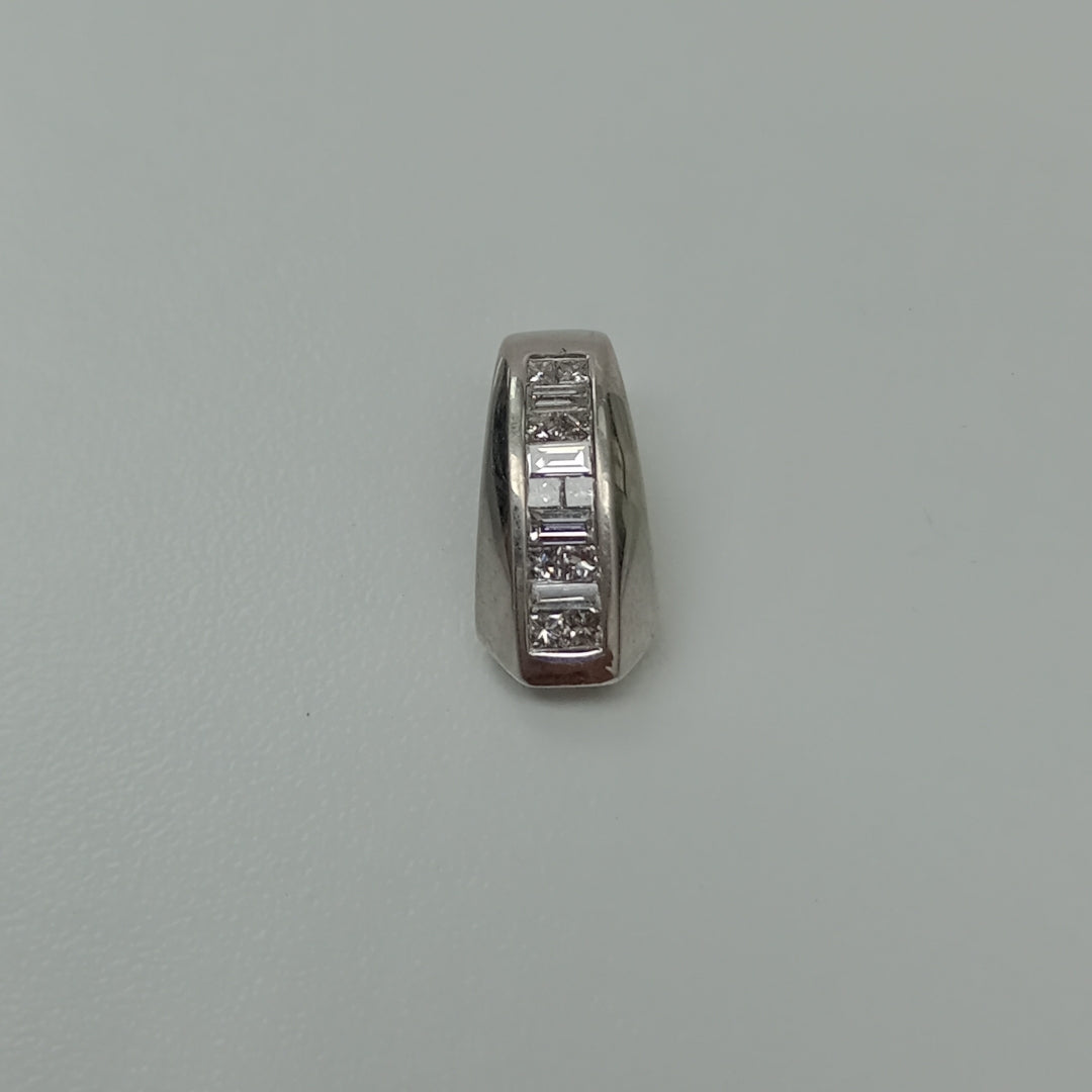 DIJE ORO BLANCO 14 K 2.3 GRMS (SEMINUEVO)