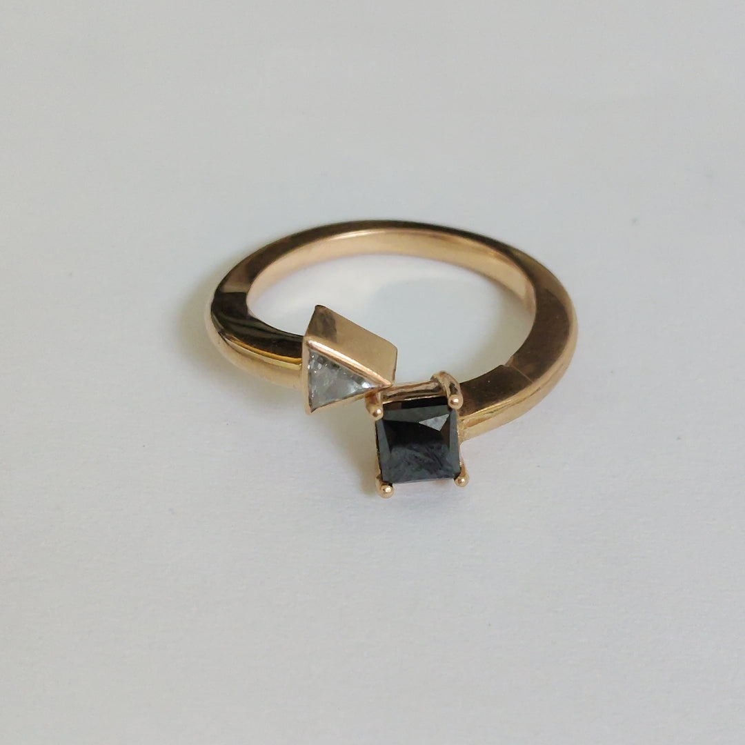 ANILLITO ORO 18 K 3.7 GRMS (SEMINUEVO)