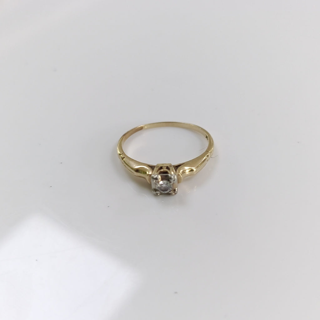 SOLITARIO ORO 14 K 1.2 GRMS (SEMINUEVO)