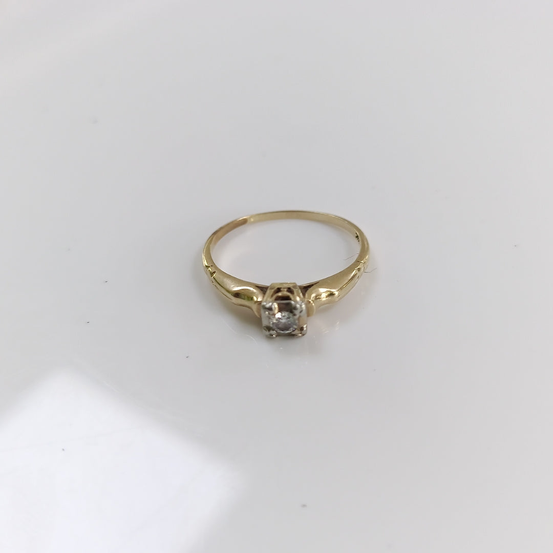 SOLITARIO ORO 14 K 1.2 GRMS (SEMINUEVO)