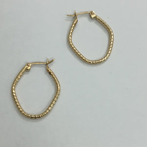 ARRACADAS PAR ORO 14 K 1.6 GRMS (SEMINUEVO)