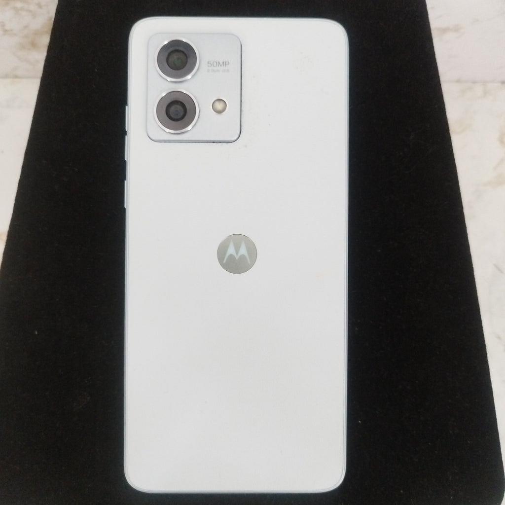 CELULAR MOTOROLA MOTO G84 XT2347-1 (2023) 256 GB 8 GB RAM (SEMINUEVO)