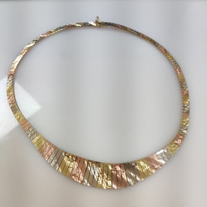 GARGANTILLA ORO COMBINADO 14 K 24.7 GRMS (SEMINUEVO)