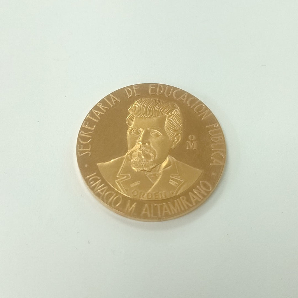 MEDALLA CONMEMORATIVA ORO 21 K 41.7 GRMS (SEMINUEVO)