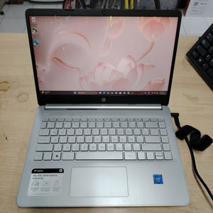 LAPTOP HP 14-DQ0527LA (2023) 256 GB SSD 8 GB RAM (SEMINUEVO)