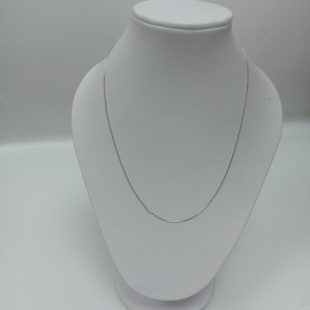 CADENA ORO BLANCO 10 K 1.7 GRMS (SEMINUEVO)