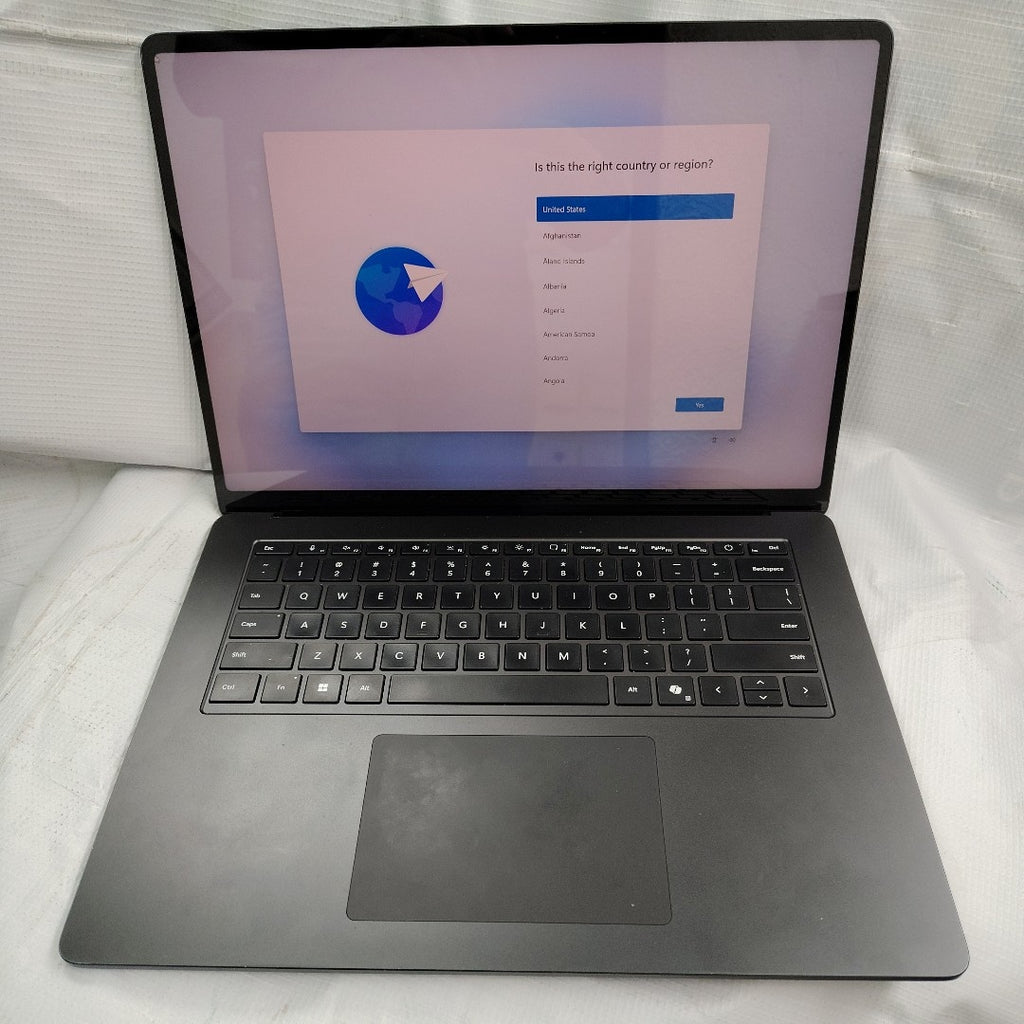 LAPTOP MICROSOFT SURFACE LAPTOP 7 2037 (2025) 1 TB SSD 16 GB SSD (SEMINUEVO)