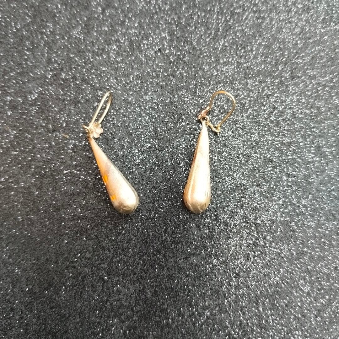 ARETES PAR ORO 10 K 3.3 GRMS (SEMINUEVO)