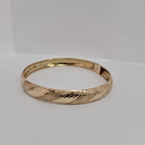PULSERA RIGIDA ORO 14 K 6 GRMS (SEMINUEVO)