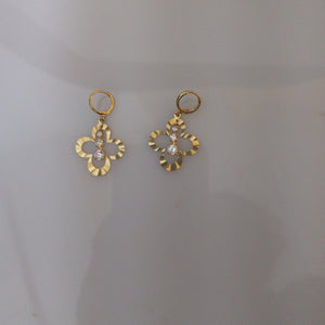 ARETES PAR ORO 14 K 3.4 GRMS (SEMINUEVO)