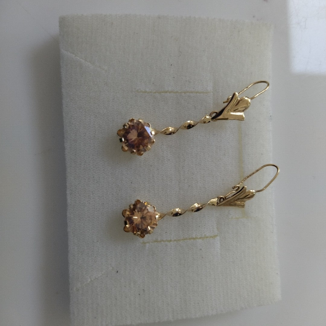ARETES PAR ORO 14 K 2.9 GRMS (SEMINUEVO)