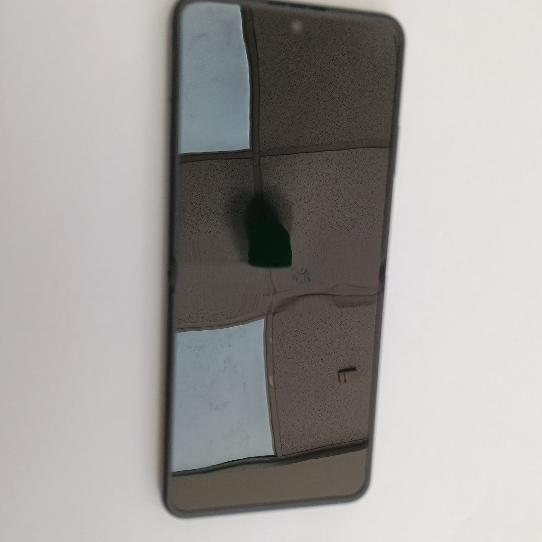 CELULAR NUBIA FLIP 2 NX732J (2025) 512 GB 12 GB RAM (SEMINUEVO)