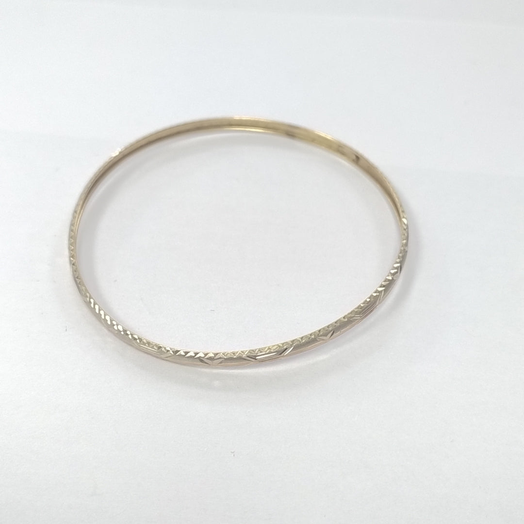 PULSERA RIGIDA ORO 10 K 3.9 GRMS (SEMINUEVO)