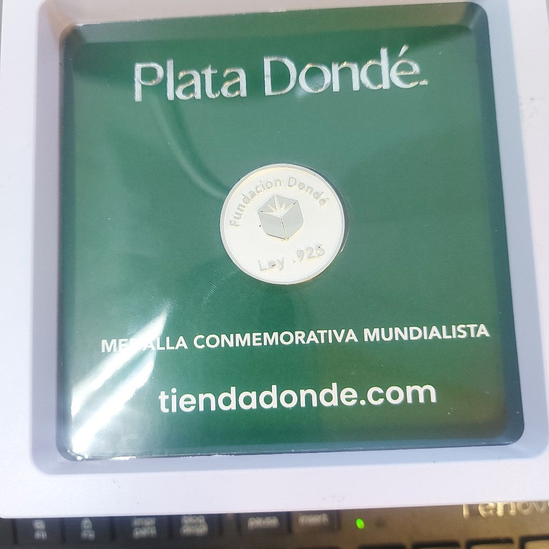 MEDALLA CONMEMORATIVA FRD FÚTBOL MOTIVO ÁGUILA PLATA .925 8.9 GR (NUEVO)