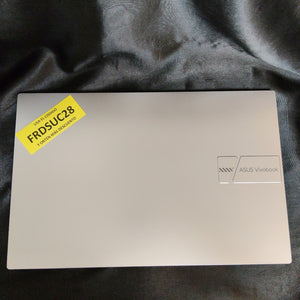LAPTOP ASUS VIVOBOOK 15 D1502YA-NJ584W (2025) 512 GB SSD 16 GB RAM (SEMINUEVO)