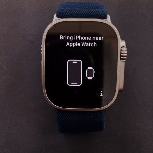 SMARTWATCH APPLE ULTRA TITANIO A2622 49 MM GPS + CELULAR (SEMINUEVO)