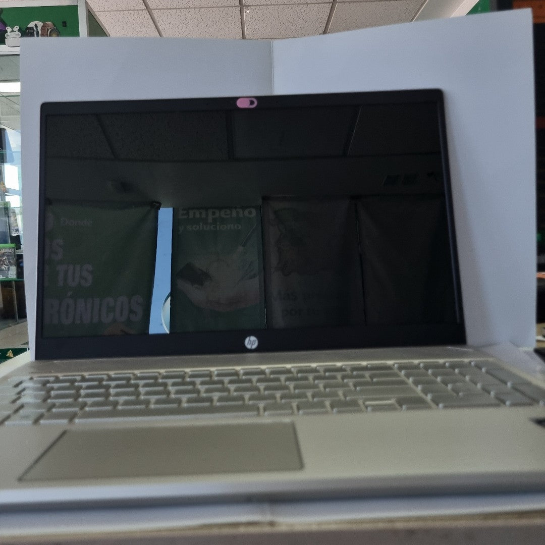 LAPTOP HP PAVILION 15-CW1012LA (2023) 1 TB + 128 GB SSD 12 GB RAM (SEMINUEVO)