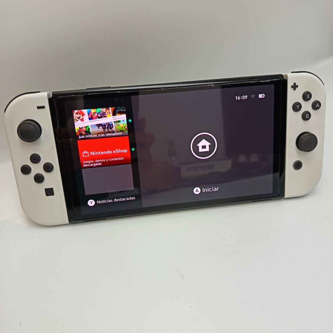 CONSOLA DE VIDEOJUEGO NINTENDO SWITCH OLED 64 GB (SEMINUEVO)