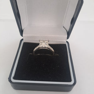 ANILLITO ORO BLANCO 14 K 3.5 GRMS (SEMINUEVO)