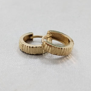 ARRACADAS PAR ORO 10 K 1 GRMS (SEMINUEVO)