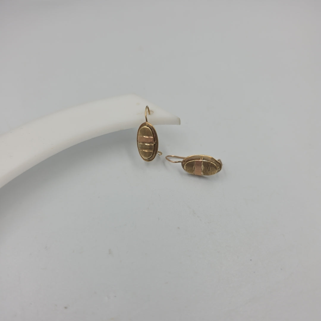 ARETES PAR ORO 8 K 1.1 GRMS (SEMINUEVO)