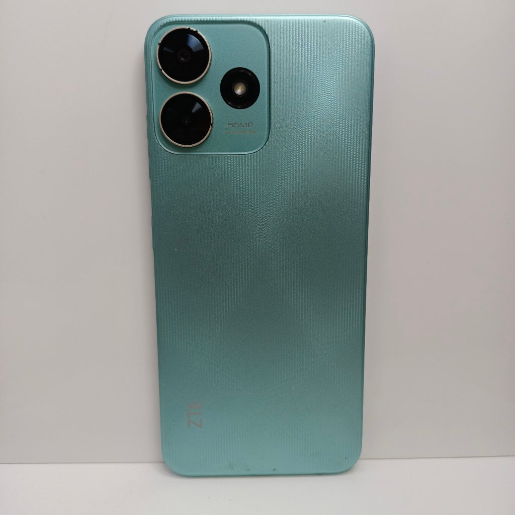 CELULAR ZTE BLADE V50 SMART 7060 128 GB 4 GB RAM (SEMINUEVO)