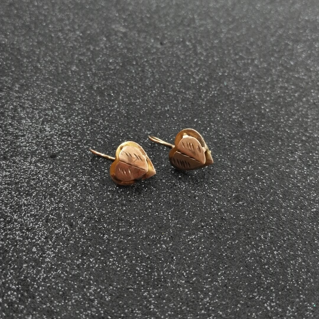 ARETES PAR ORO 8 K 1.8 GRMS (SEMINUEVO)