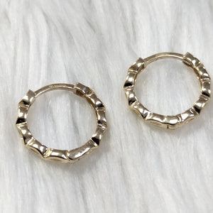 HUGGIES ORO 14K 1.9 (NUEVO)