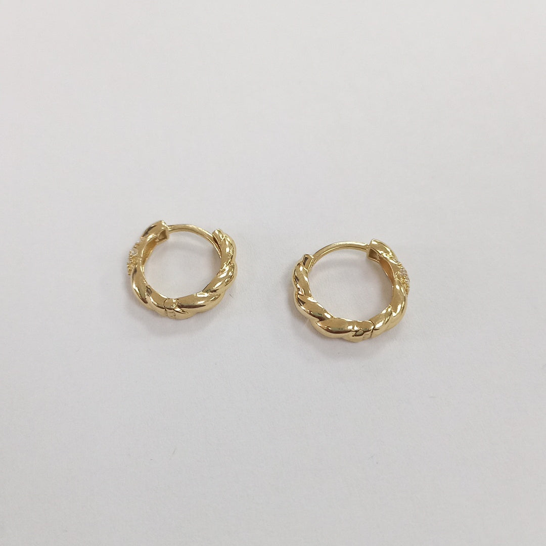 HUGGIES ORO 14K 2.1 (NUEVO)