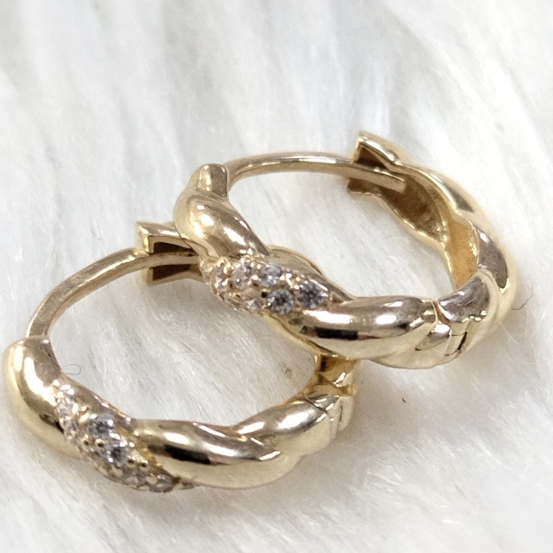 HUGGIES ORO 14K 2.1 (NUEVO)