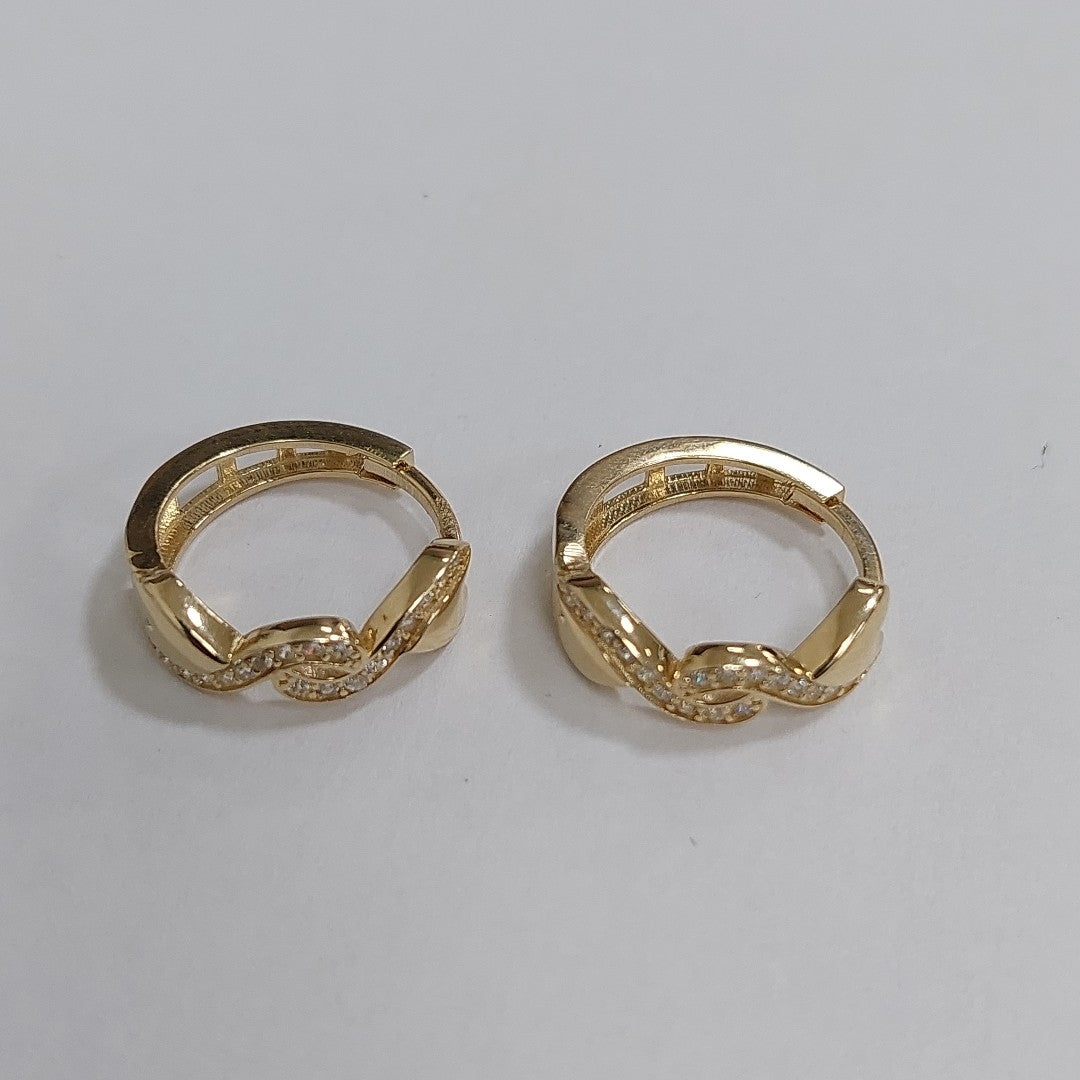 HUGGIES ORO 14K 2.7 (NUEVO)