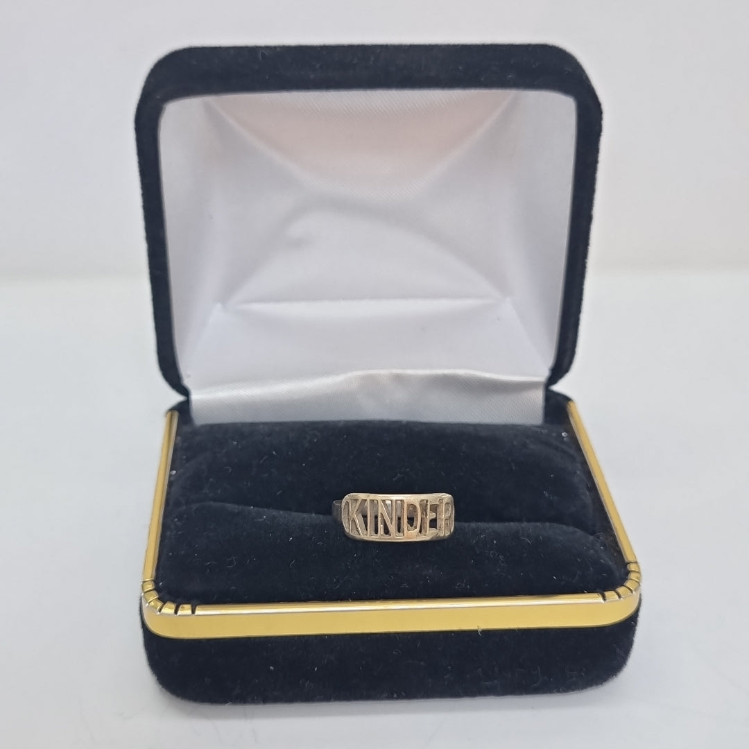 ANILLO DE GRADUACIÓN ORO 8 K 0.9 GRMS (SEMINUEVO)