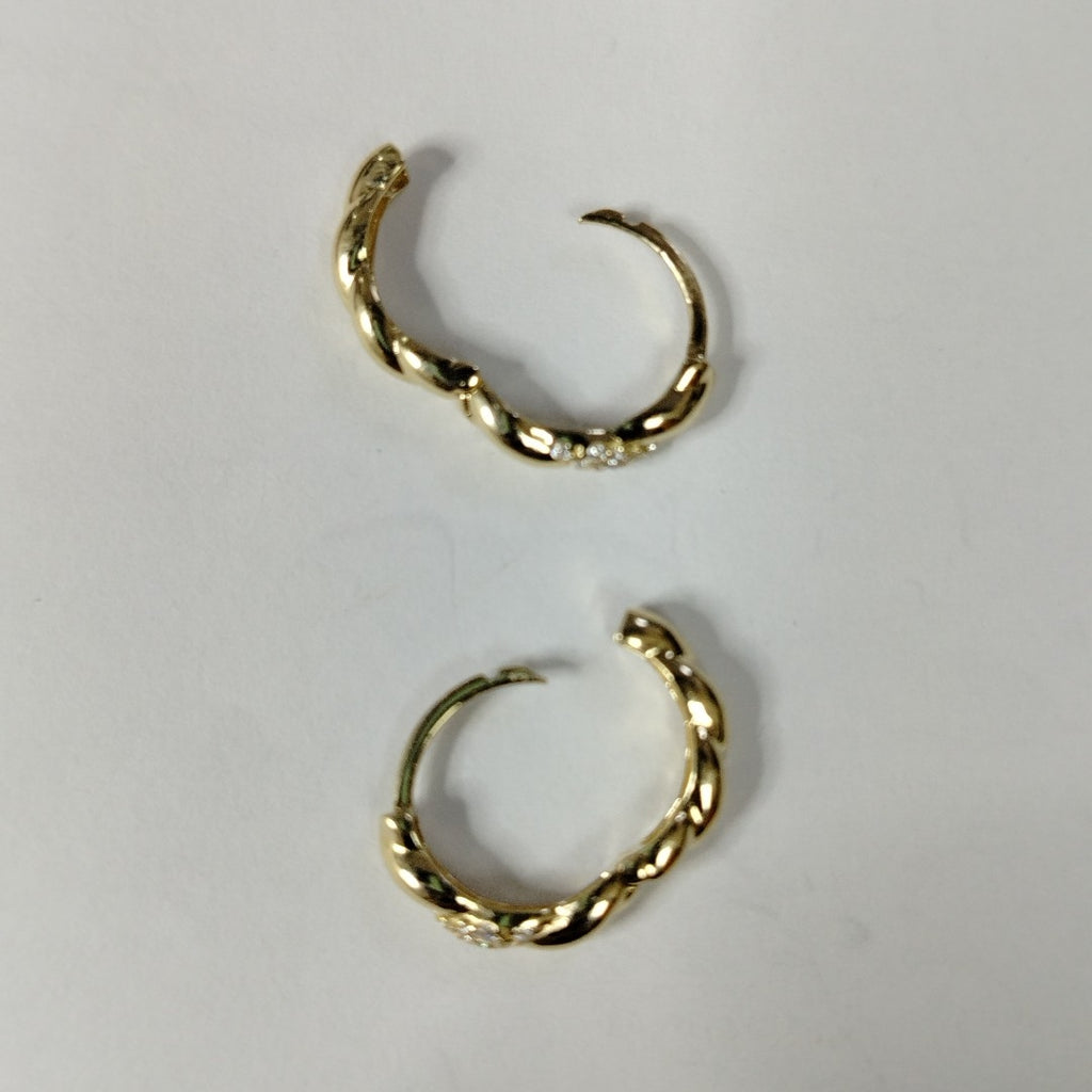 HUGGIES ORO 14K 2.1 (NUEVO)