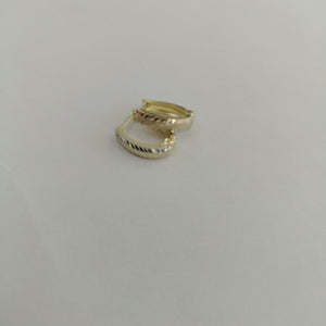 HUGGIES ORO 14K 1.1 (NUEVO)