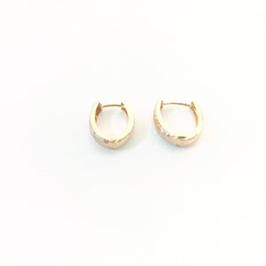 HUGGIES ORO 14K 1.1 (NUEVO)