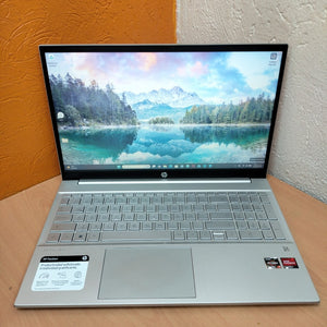LAPTOP HP PAVILION 15-EH3000LA (2023) 512 GB SSD 16 GB RAM (SEMINUEVO)