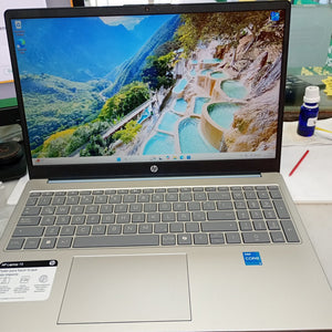 LAPTOP HP 15-FD0231LA (2025) 512 GB SSD 8 GB RAM