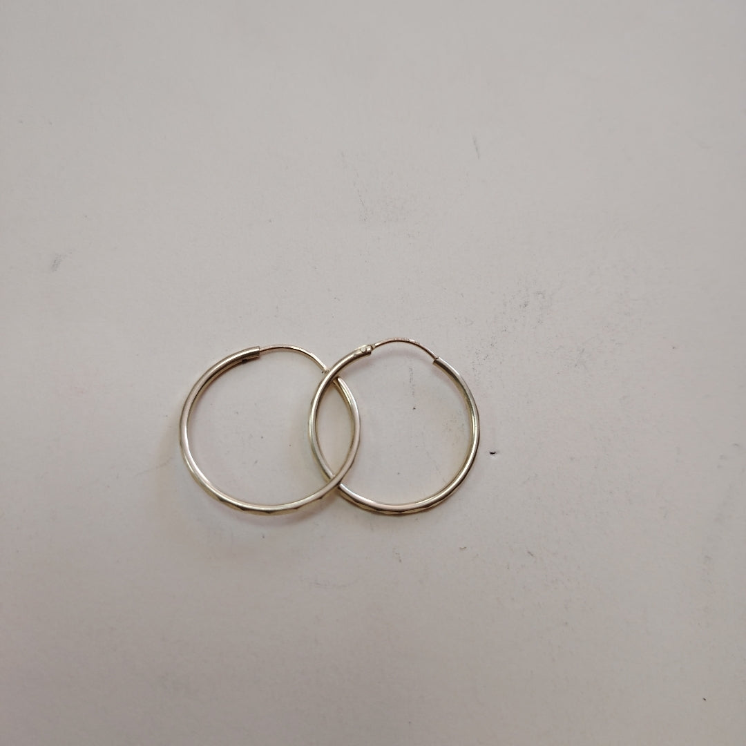 ARRACADAS PAR ORO 10 K 1,60 GRMS (SEMINUEVO)