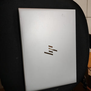 LAPTOP HP ZBOOK FIREFLY 14 G11 (2024) 512 GB SSD 16 GB RAM (SEMINUEVO)