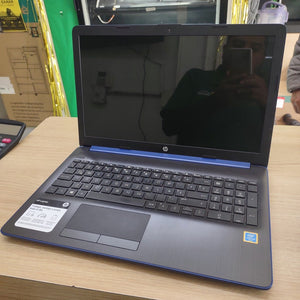 LAPTOP HP NOTEBOOK 15-DA0077LA (2023) 1 TB 8 GB RAM (SEMINUEVO)