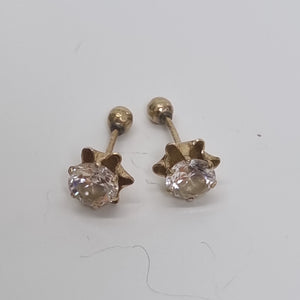 ARETES PAR ORO 8 K 0.8 GRMS (SEMINUEVO)