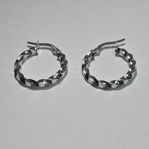 ARRACADAS PAR ORO BLANCO 14 K 1,60 GRMS (SEMINUEVO)