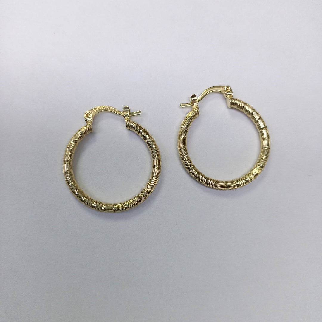 ARETES ARRACADAS LABRADAS 14K 3.2 GR (NUEVO)