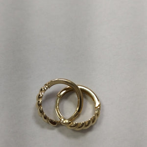 HUGGIES ORO 14K 1.3 (NUEVO)