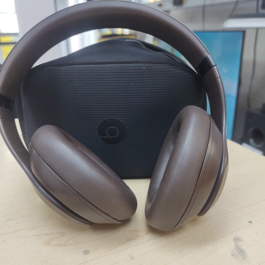AUDIFONOS BEATS STUDIO PRO INALAMBRICO OVER EAR (SEMINUEVO)