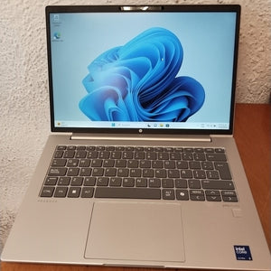 LAPTOP HP PROBOOK 440 G11 (2025) 512 GB SSD 8 GB RAM (SEMINUEVO)
